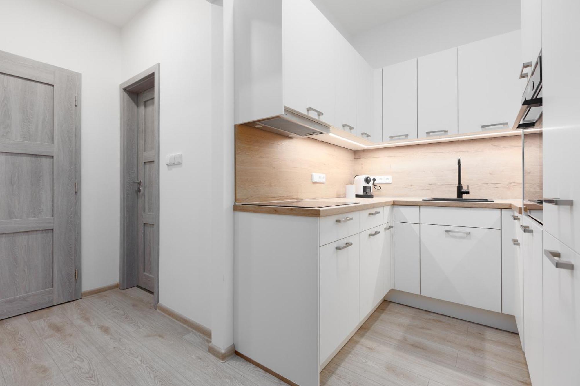 Appartamento 2 Bedrooms With Kitchen Near The Subway